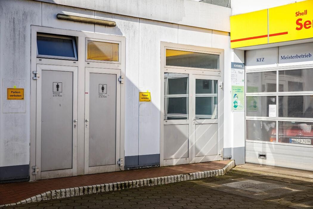 Bilder Shell Recharge Charging Station