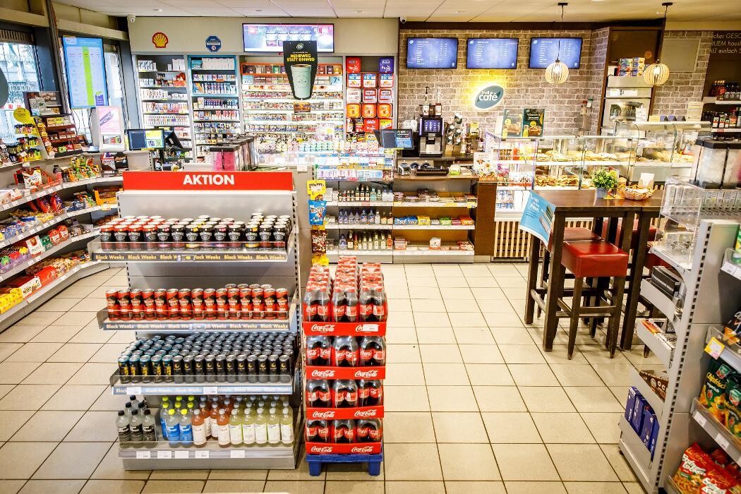 Bilder Shell Recharge Charging Station