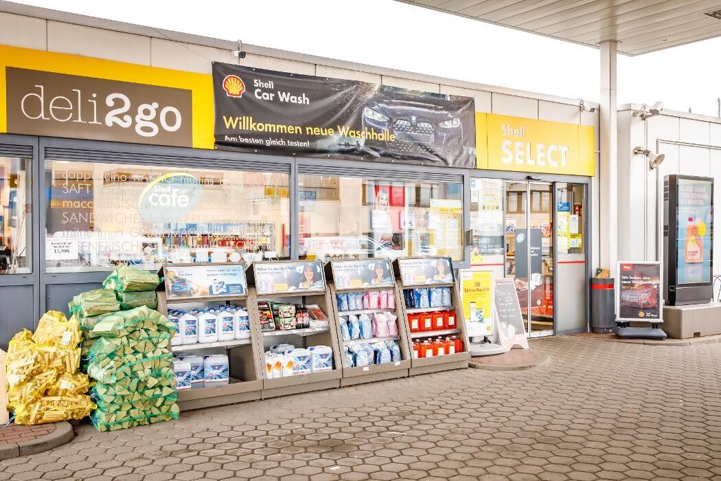 Bilder Shell Recharge Charging Station