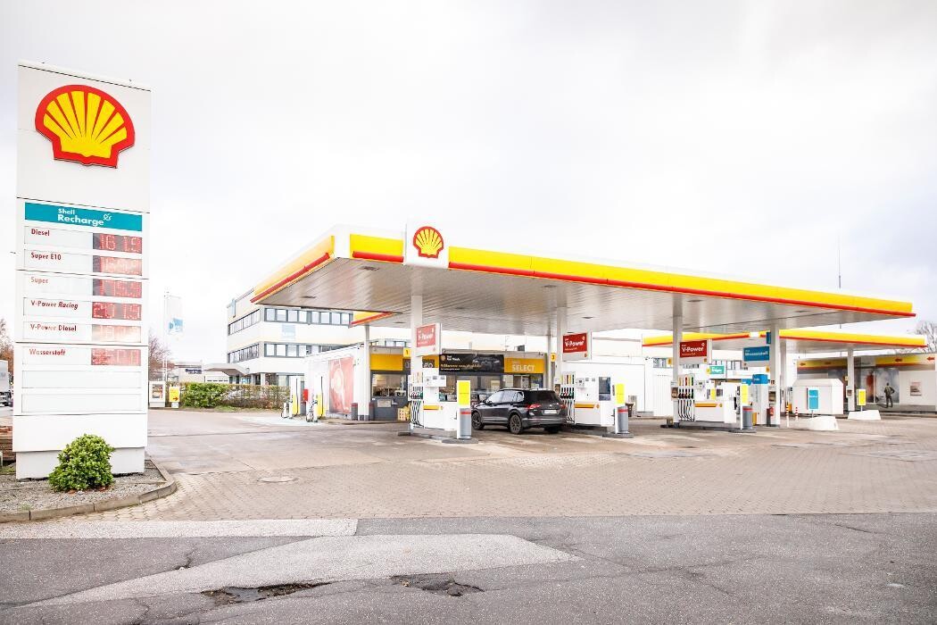 Bilder Shell Recharge Charging Station