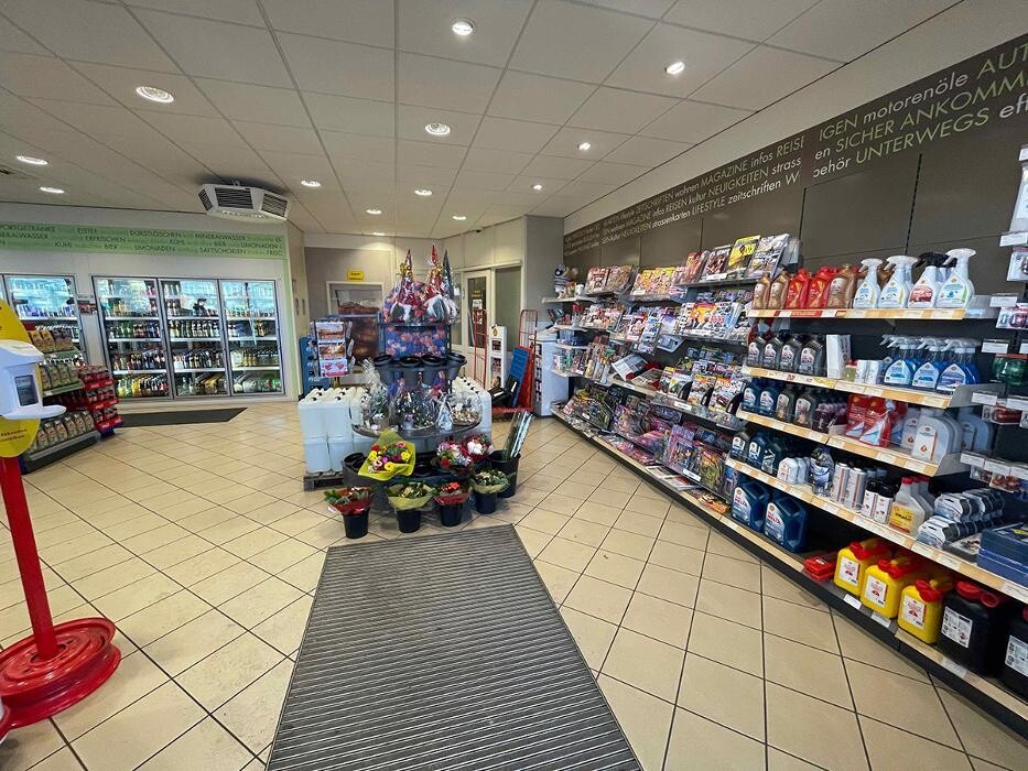 Bilder Shell Recharge Charging Station