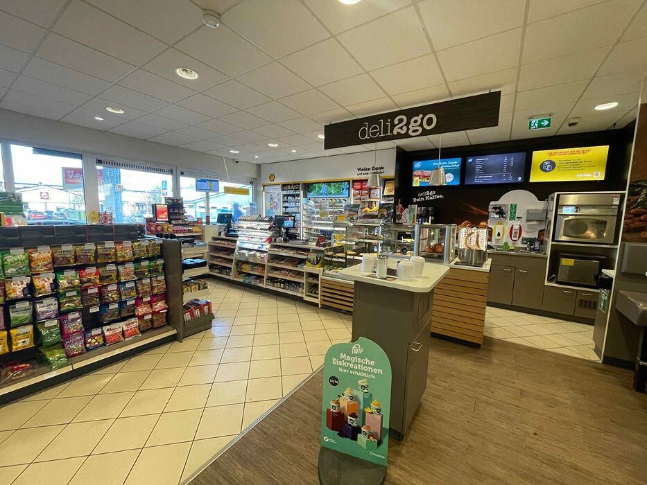 Bilder Shell Recharge Charging Station