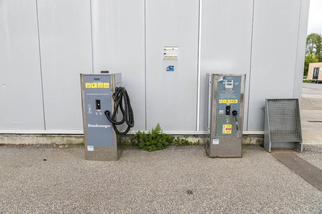 Bilder Shell Recharge Charging Station