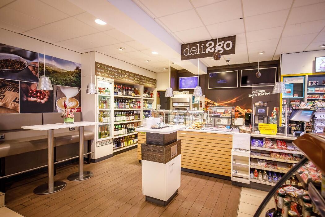 Bilder Shell Recharge Charging Station