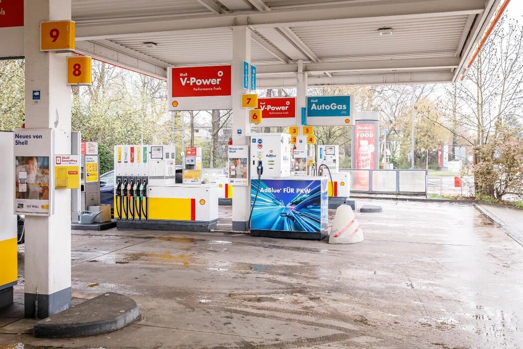 Bilder Shell Recharge Charging Station