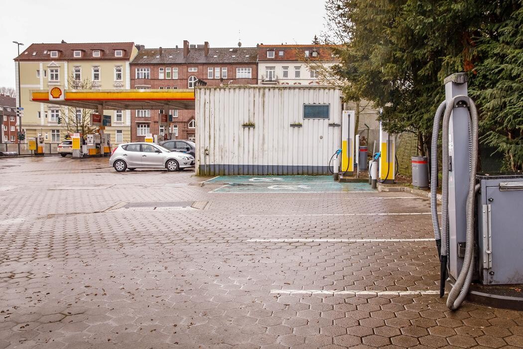 Bilder Shell Recharge Charging Station