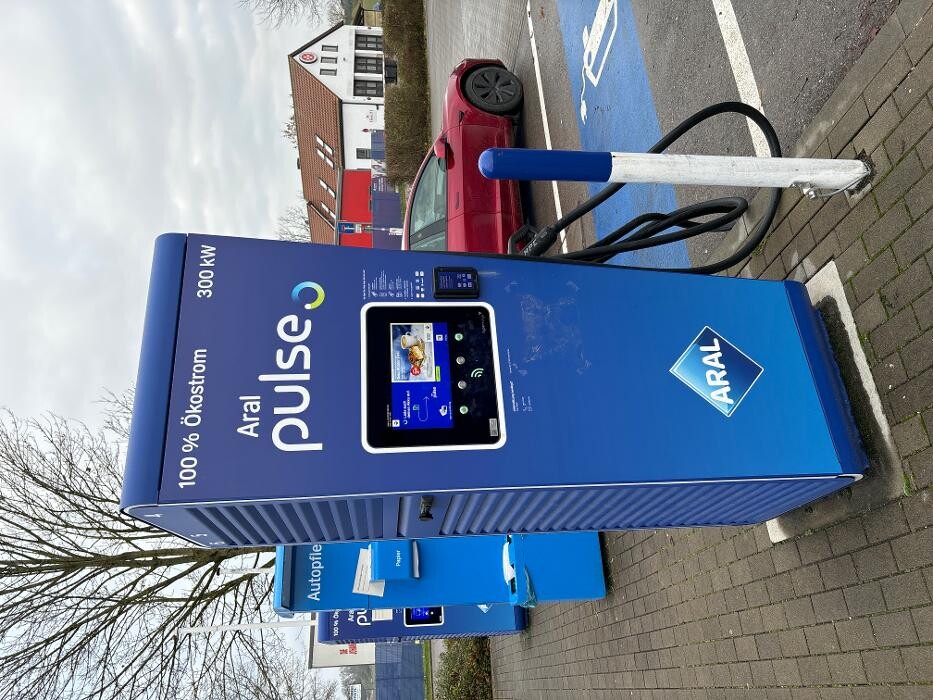 Bilder Aral pulse Ladestation