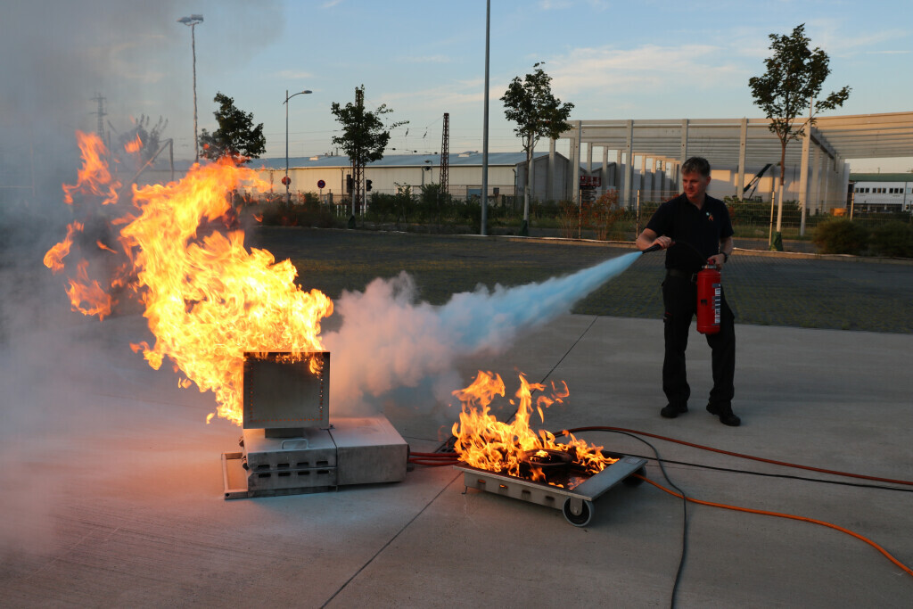 Bilder R. Hübner-Ausbildung in Brandschutz und Erste-Hilfe