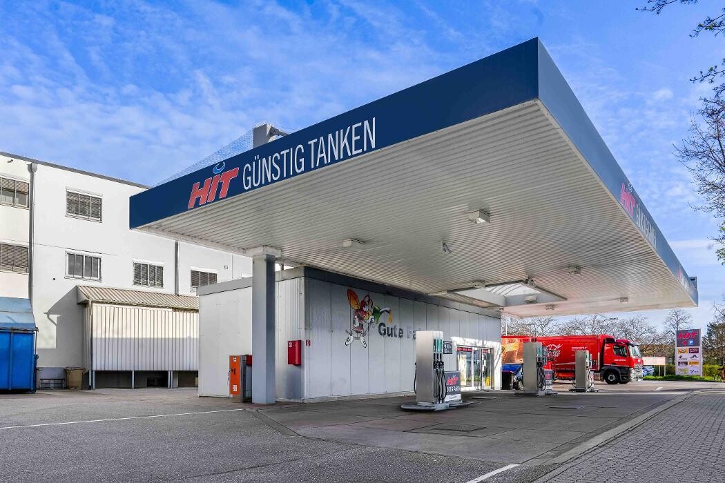 Bilder EFA/bft Tankstelle am HIT Markt