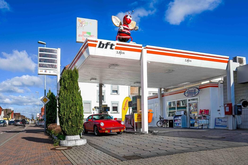 Bilder EFA/bft Tankstelle