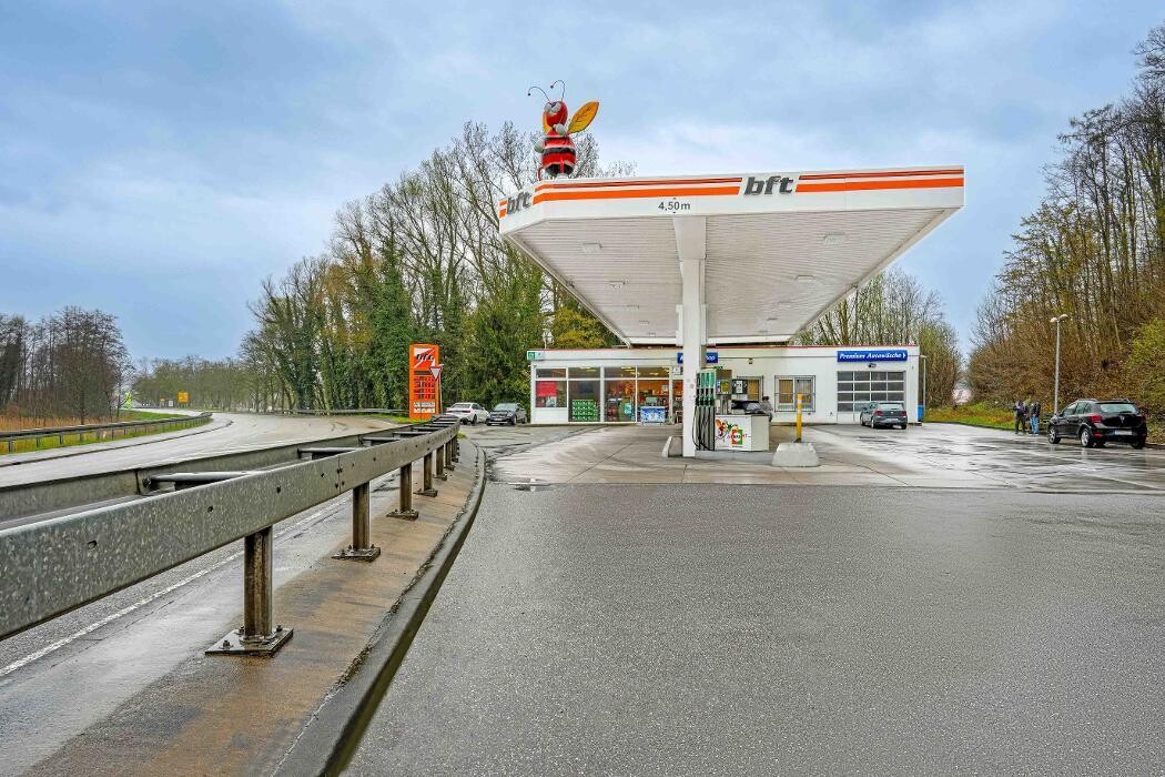 Bilder EFA/bft Tankstelle