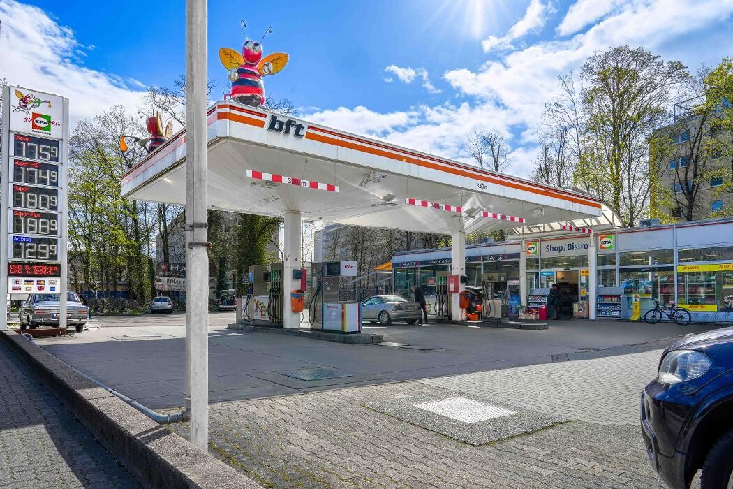 Bilder EFA/bft Tankstelle