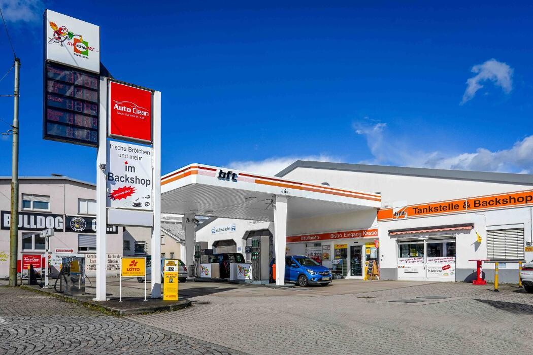 Bilder EFA/bft Tankstelle