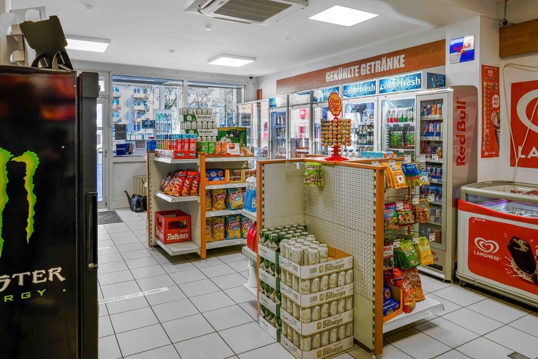 Bilder EFA/bft Tankstelle