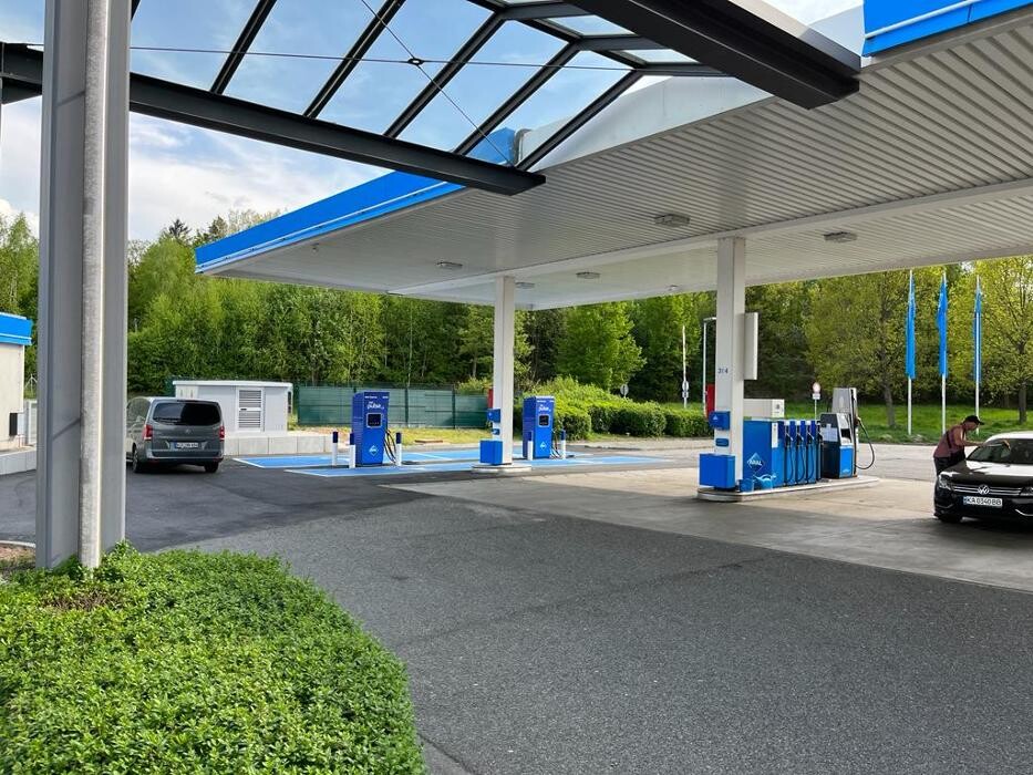 Bilder Aral pulse Ladestation