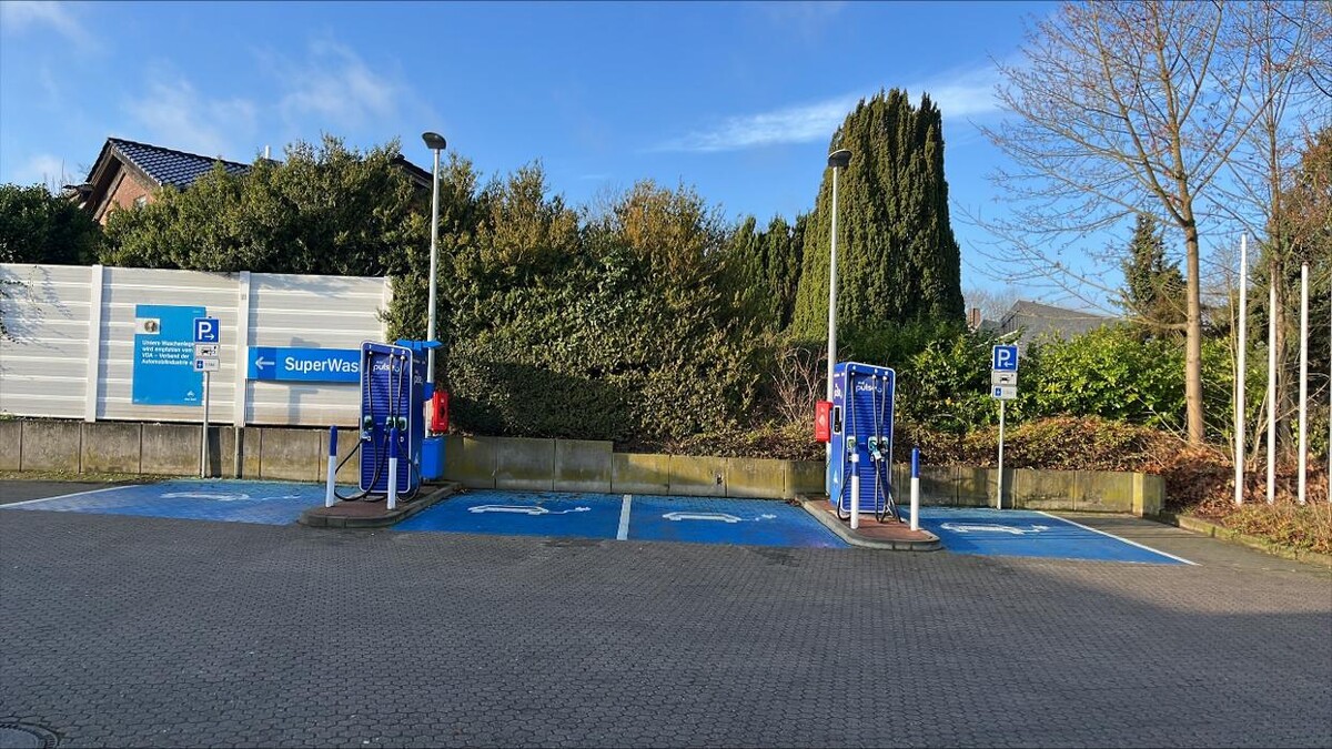 Bilder Aral pulse Ladestation