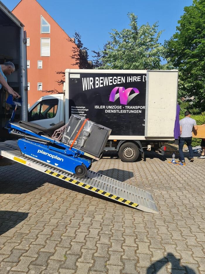 Bilder ISLER Umzüge und Entrümpelungen