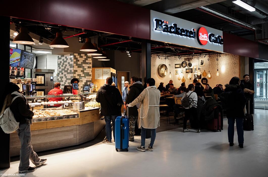 Bilder Bäckerei-Café Dreißig Flughafen Berlin Brandenburg