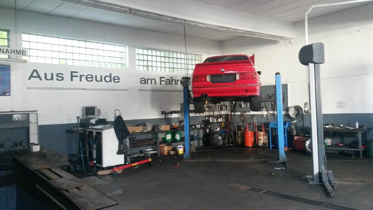 Bilder Auto-Bottke GmbH - Partnerbetrieb von EUROMASTER