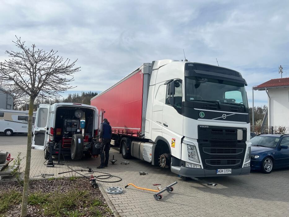 Bilder Autocenter Enders GmbH - Partnerbetrieb von EUROMASTER