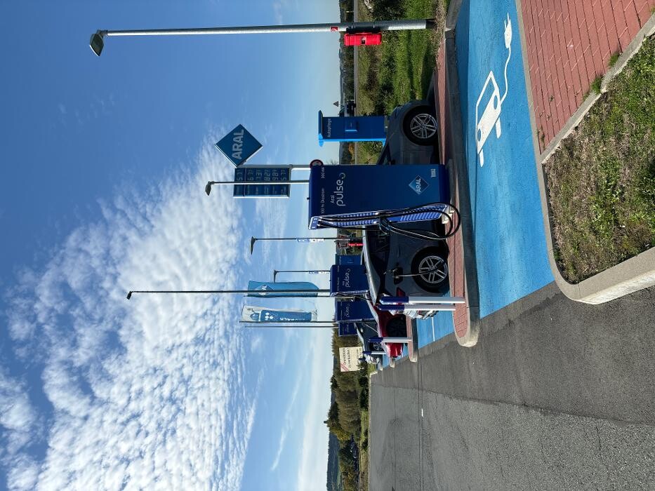 Bilder Aral pulse Ladestation