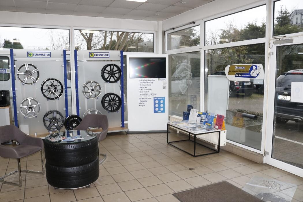Bilder KFZ Technik Zentrum Lage - Partnerbetrieb von EUROMASTER