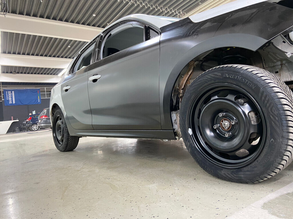 Bilder KFZ Service & Lackierbetrieb Matera