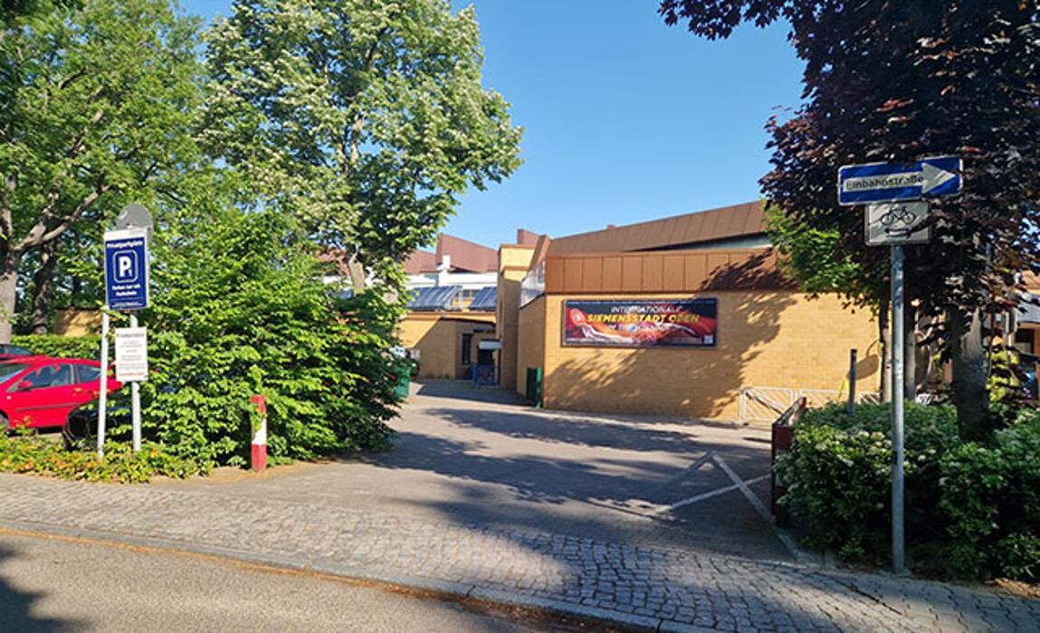 Bilder CONTIPARK Parkplatz Sport Club Siemensstadt