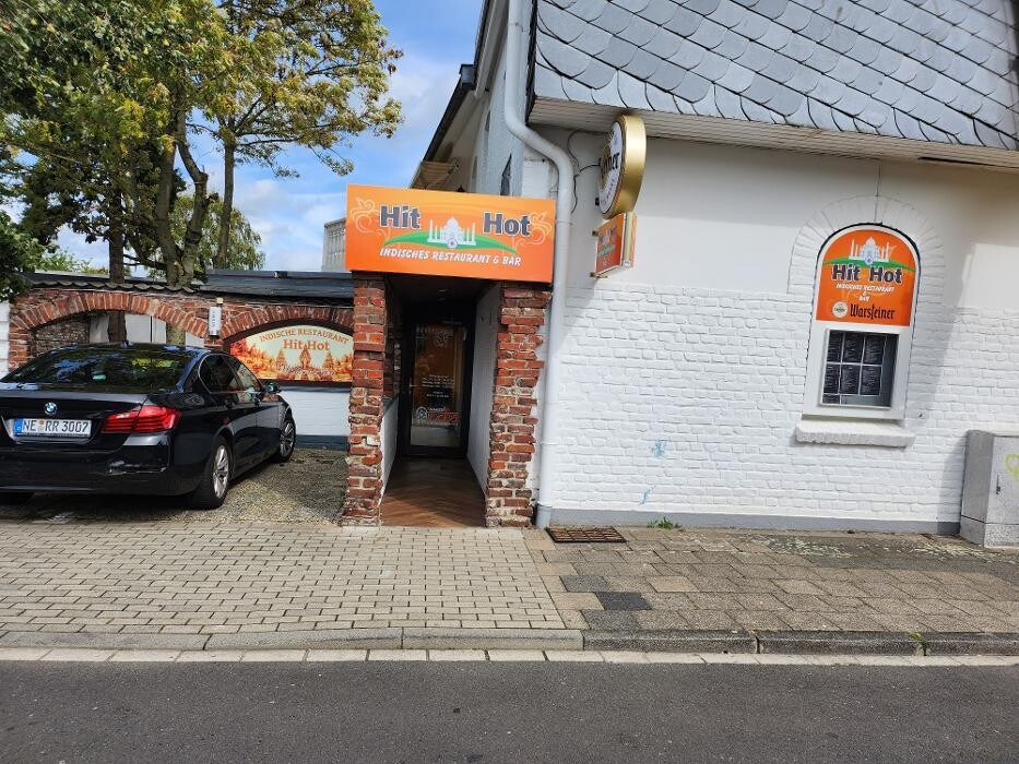 Tandoori Hit Hot Logo