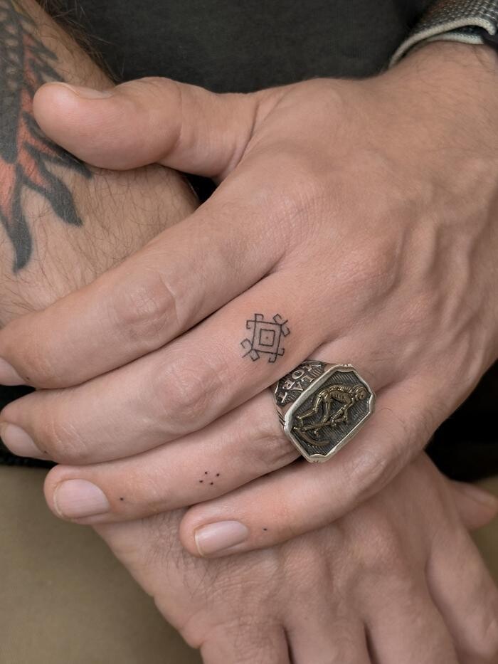 Bilder Line Tattoo & Piercing Heilbronn