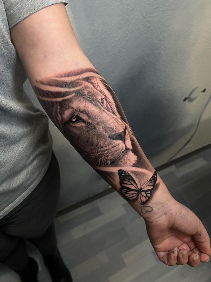 Bilder Line Tattoo & Piercing Heilbronn