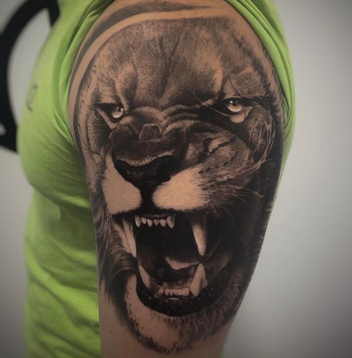 Bilder Line Tattoo & Piercing Heilbronn