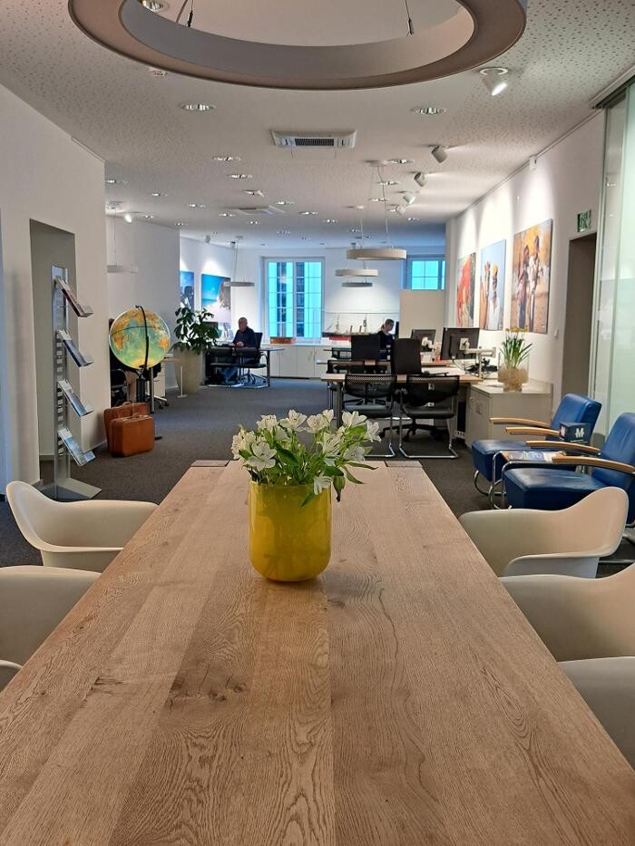 Bilder Reisebüro Lückertz Münster | Lufthansa City Center