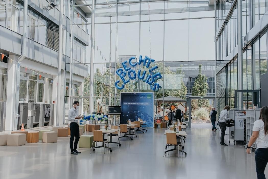 Bilder Bechtle Clouds GmbH