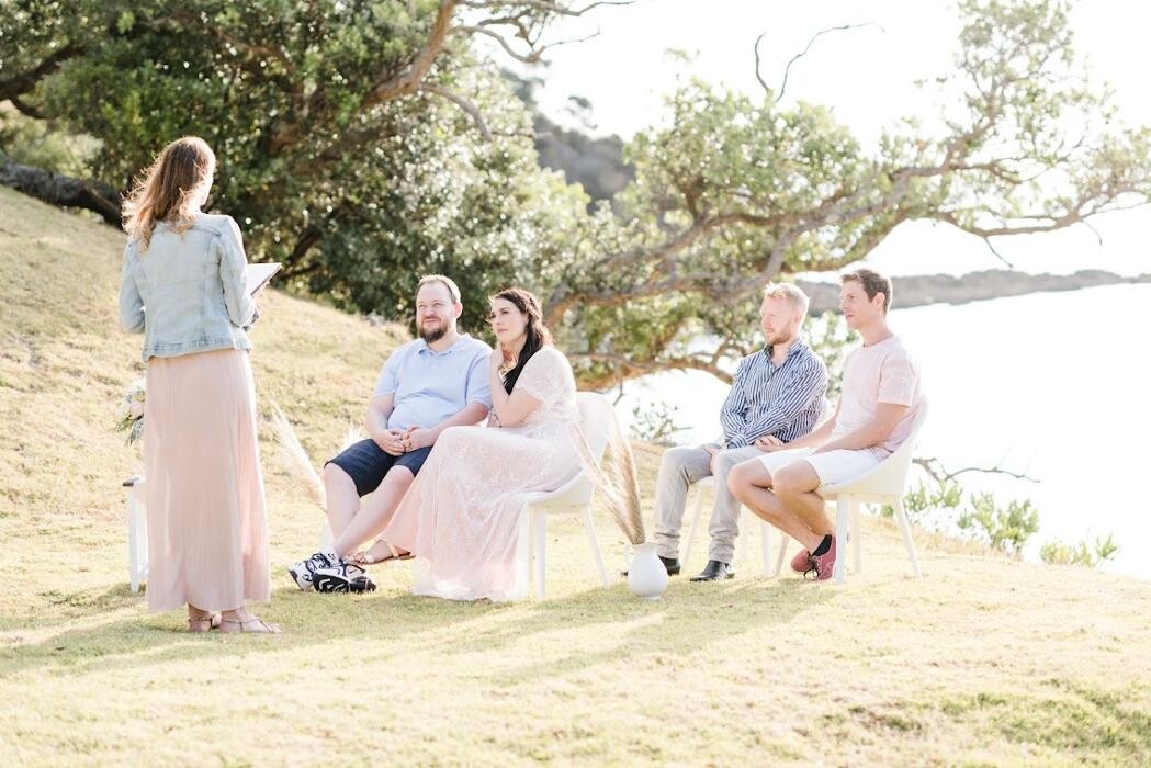 Bilder Rebecca Jäger - Traurednerin, Hochzeitssängerin und Sängerin