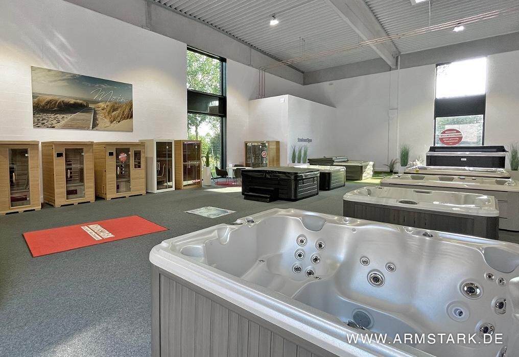 Bilder ARMSTARK Whirlpools, Swim Spas, Saunen & Infrarotkabinen