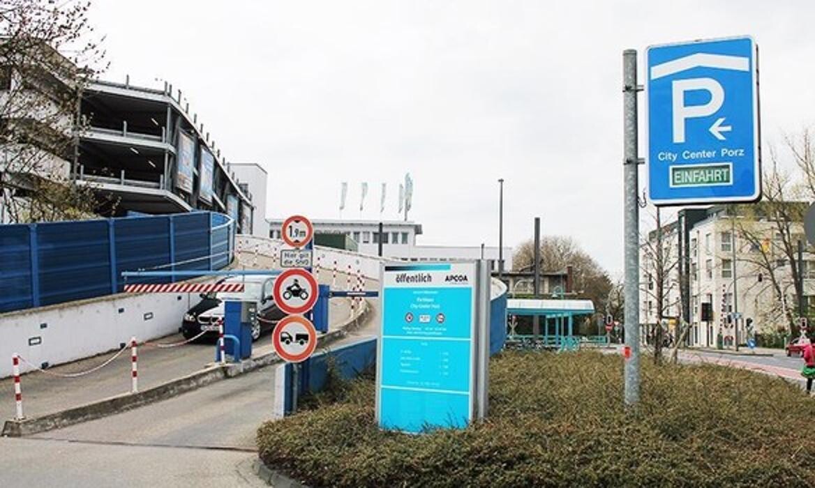 Bilder Parkhaus City Center Porz APCOA