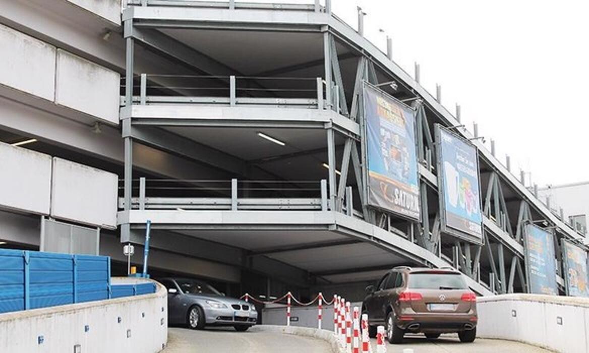 Bilder Parkhaus City Center Porz APCOA