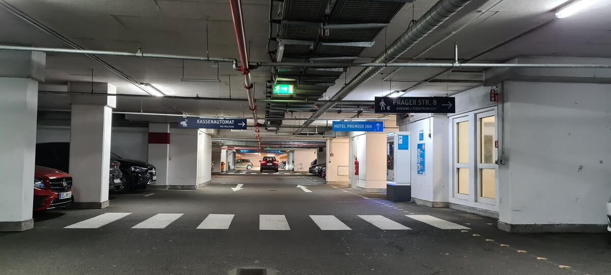 Bilder Tiefgarage Wöhrl/Florentinum APCOA