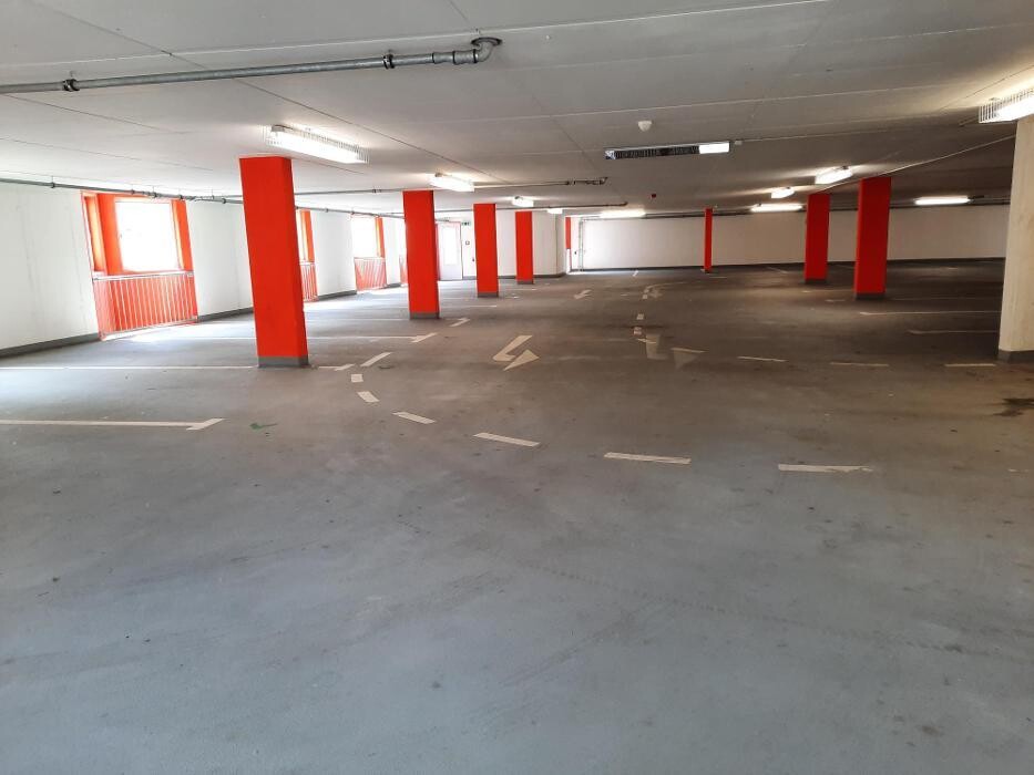Bilder Parkhaus Heidbergweg APCOA