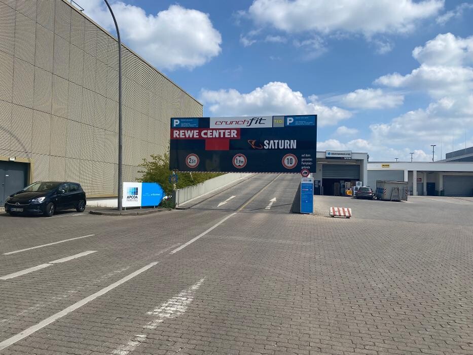 Bilder Parkplatz De-Gasperi-Passage APCOA