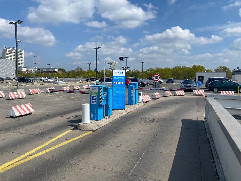 Bilder Parkplatz De-Gasperi-Passage APCOA