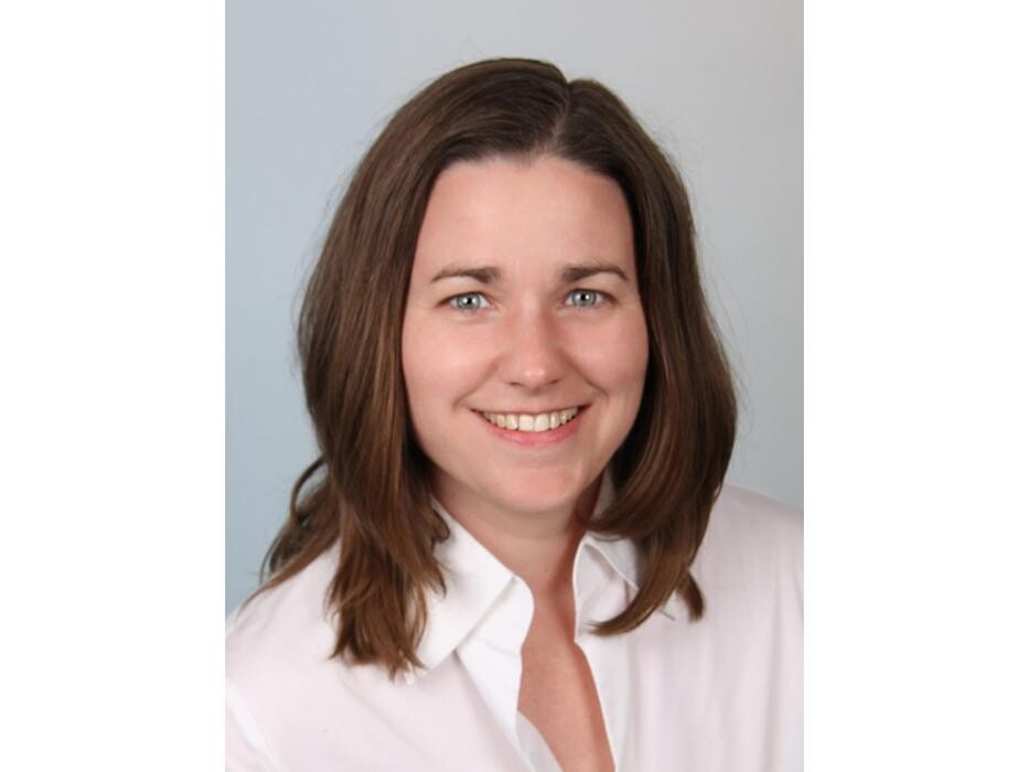 Bilder ERGO Versicherung Ramona Mai