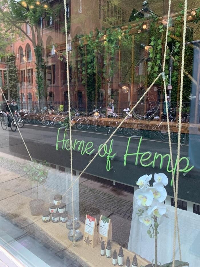 Bilder CBD Shop Berlin Home of Hemp