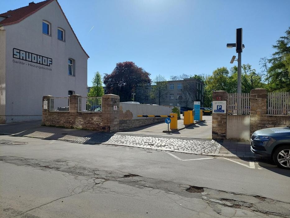 Bilder Parkplatz S1 Holwedestraße APCOA