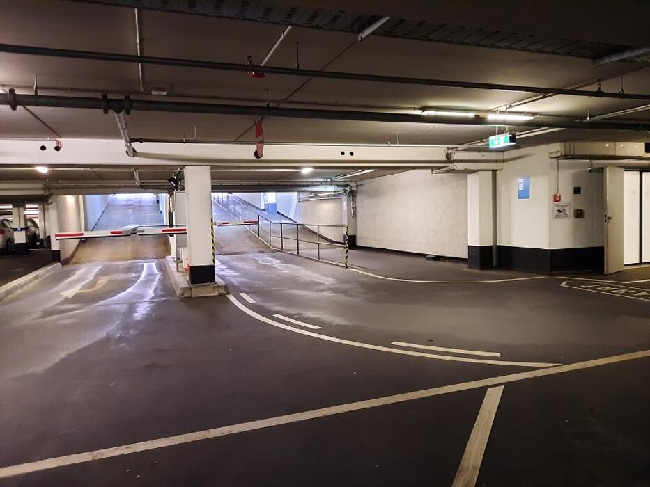 Bilder Parkhaus Fürstenwall APCOA