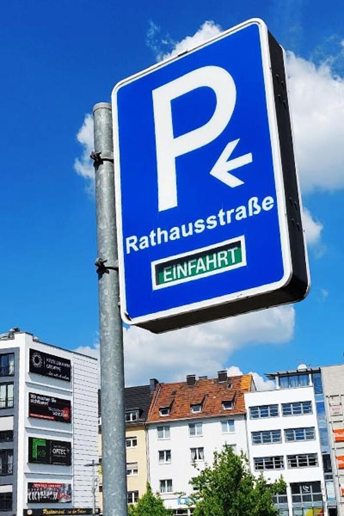 Bilder Parkplatz Rathausstraße APCOA
