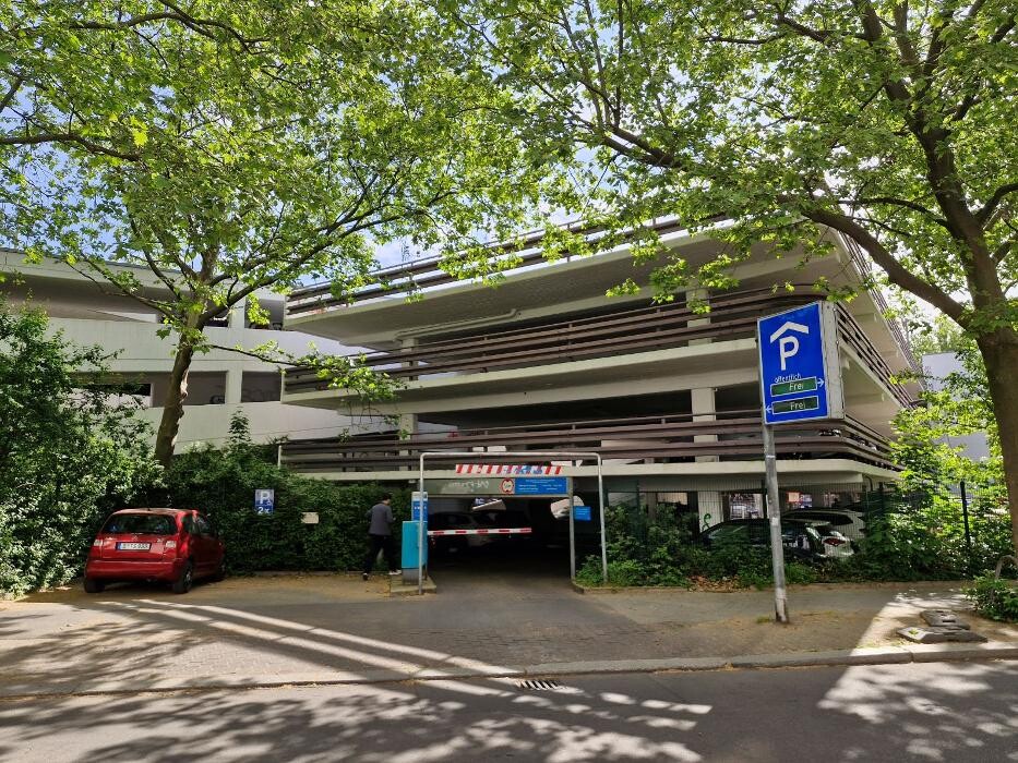 Bilder Parkhaus Schloßstraße - Düppelstraße APCOA