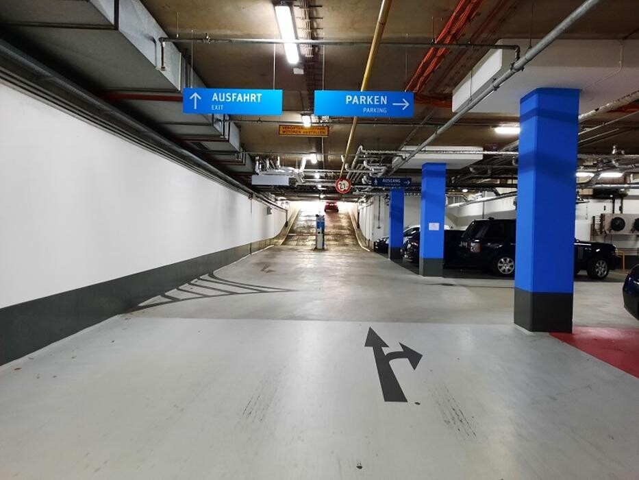 Bilder Tiefgarage Deutsch Japanisches Center APCOA
