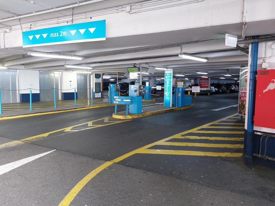 Bilder Parkhaus City Center APCOA
